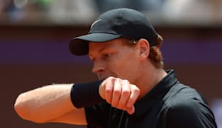 Sinner surges into Rome semis with record 32nd straight Masters 1000 win