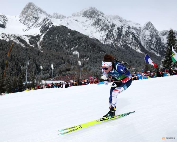 Biathlon-France's Jeanmonnot tests SkiMo to recharge biathlon batteries