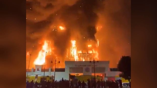 埃及一栋警察局大楼发生大火 至少38人受伤