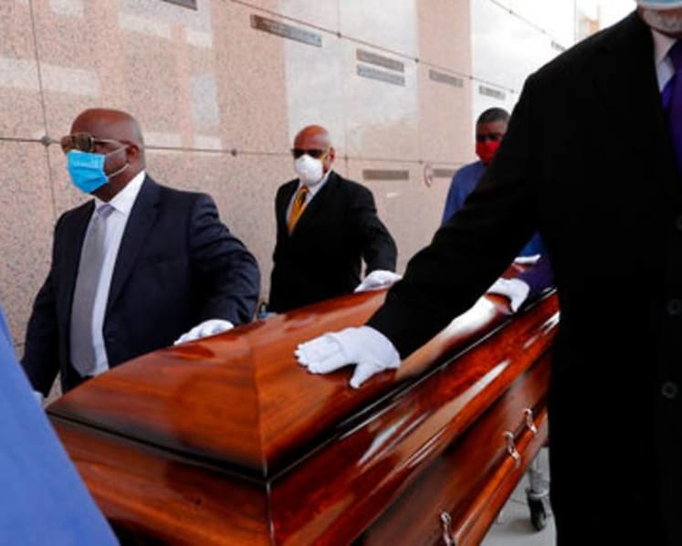 As US COVID-19 death toll nears 600,000, racial gaps persist