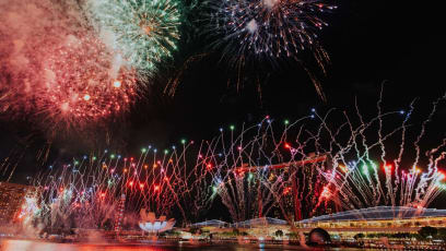 Best Places To Catch Marina Bay Fireworks For Free