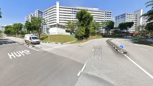 碧山十字路口两车相撞  五人受伤送院