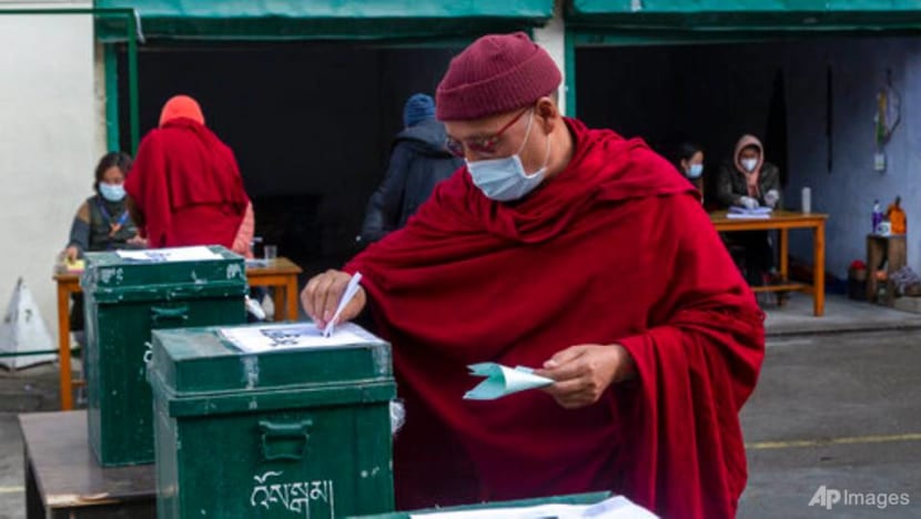 Tibetans in exile vote in India for their political leader