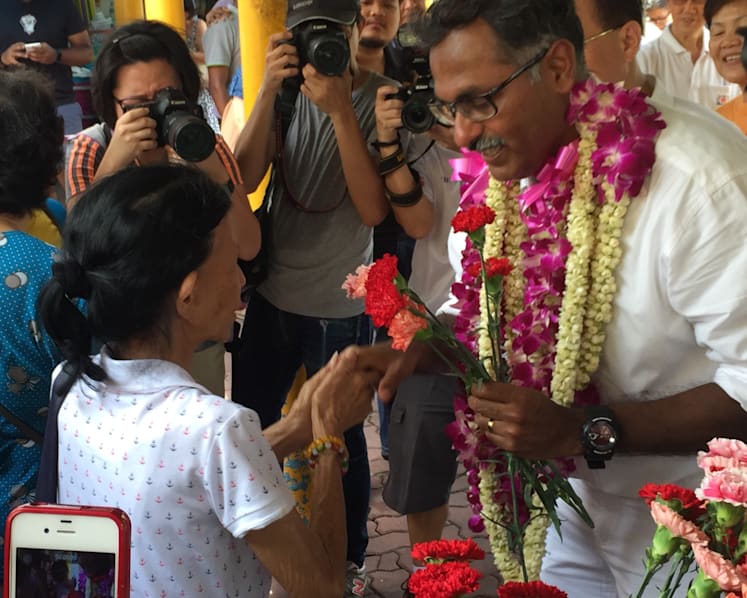 PAP and SDP begin thank-you parades