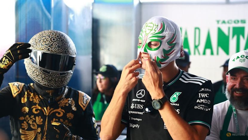 Russell dons Lucha Libre mask to watch F1 practice anonymously