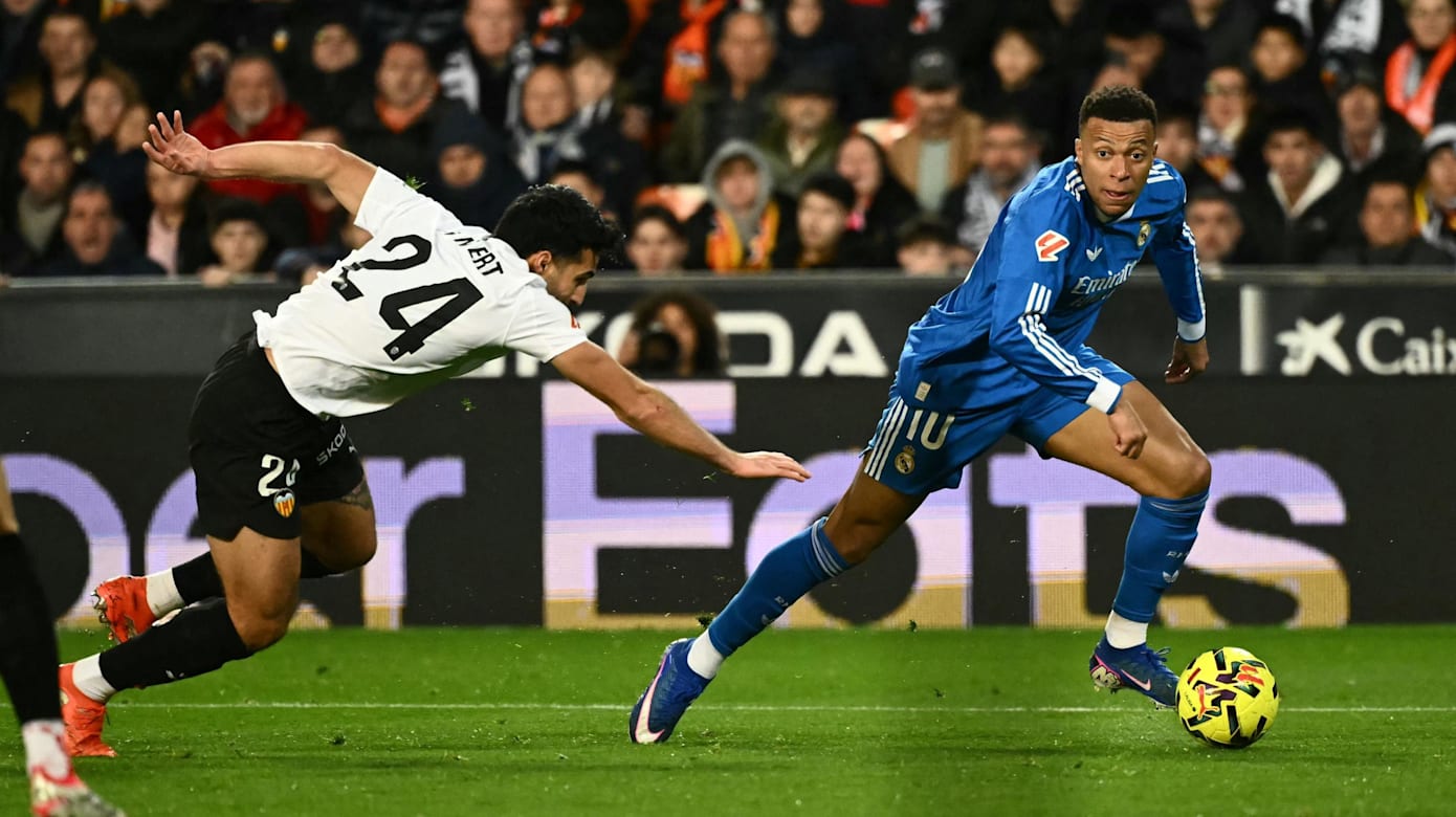 西甲：皇马2比0击败巴伦西亚 紧咬榜首巴塞罗那