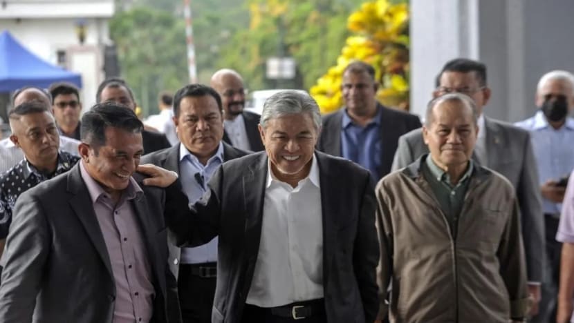 Ahmad Zahid nafi dakwaan calon PRU15 diminta tanda tangan surat sokongan