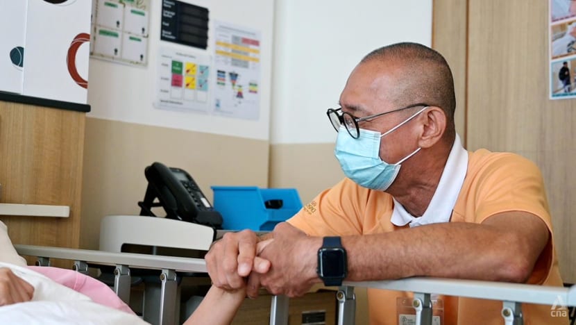 Fulfilling, not 'depressing': Meet the volunteers and nurses who choose to provide end-of-life care Fulfilling, not 'depressing': Meet the volunteers and nurses who choose to provide end-of-life care