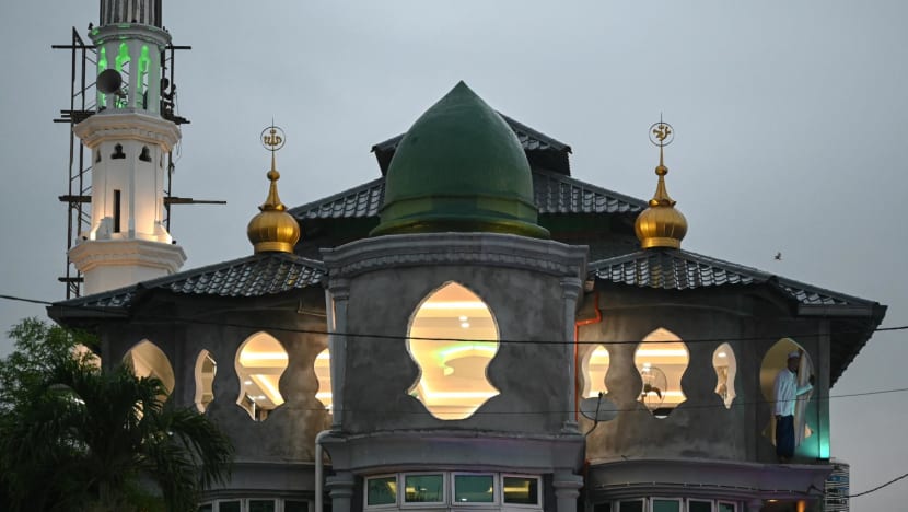Mosque, prayer hall administrators still taking ban on politics lightly: Selangor religious department Mosque, prayer hall administrators still taking ban on politics lightly: Selangor religious department