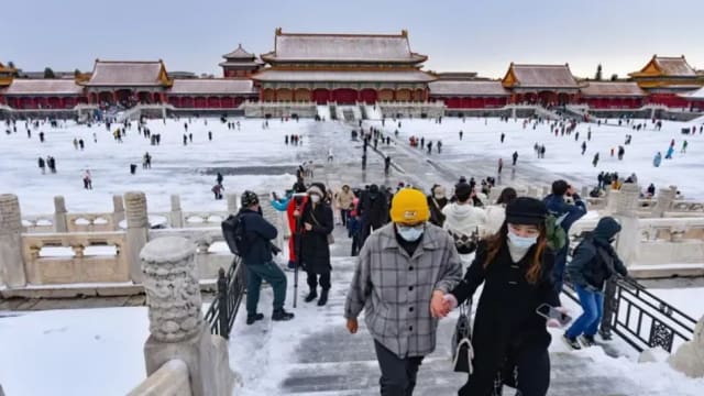 中国多地迎来寒潮 多地气温将下降摄氏8至12度