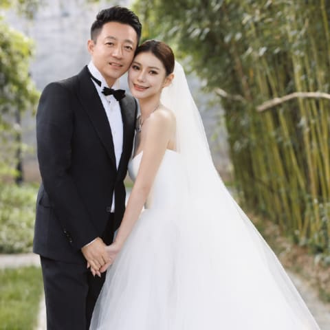 曝光!汪小菲婚礼神秘未公开,高奢礼盒致谢守候记者令人心动