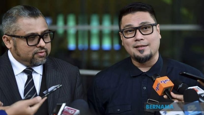 Pelakon M'sia Zed Zaidi antara 4 individu didakwa sebar berita palsu COVID-19 Pelakon M'sia Zed Zaidi antara 4 individu didakwa sebar berita palsu COVID-19