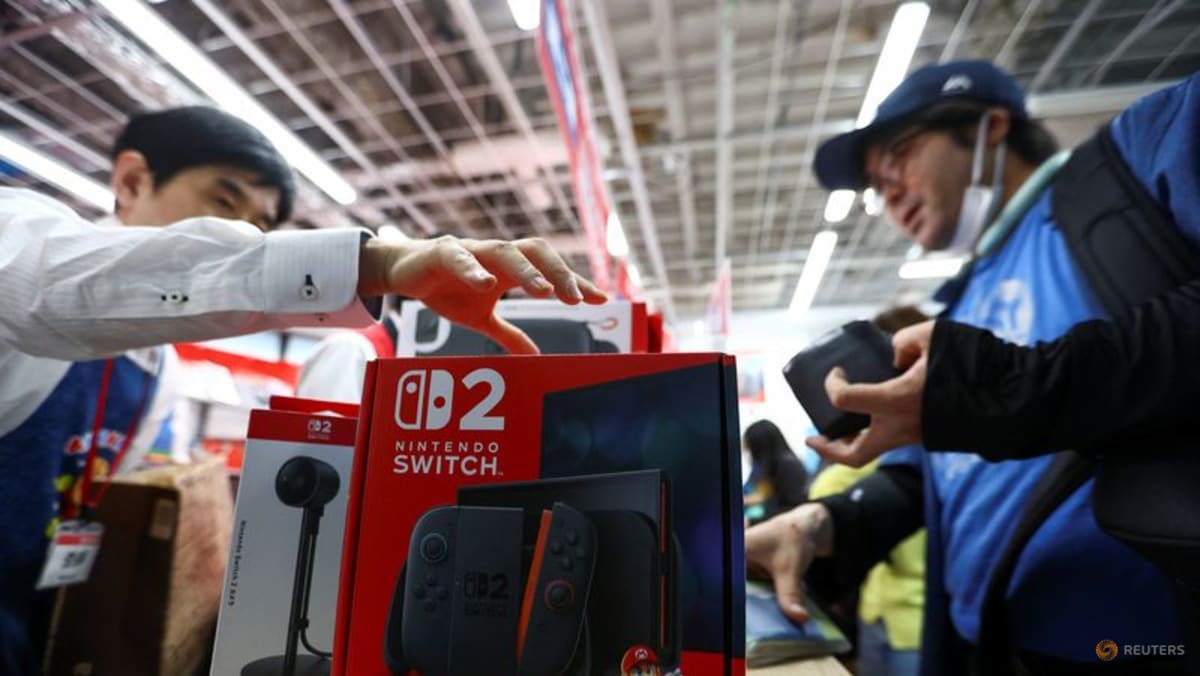 Japan's Nintendo maintains annual profit, hardware forecasts