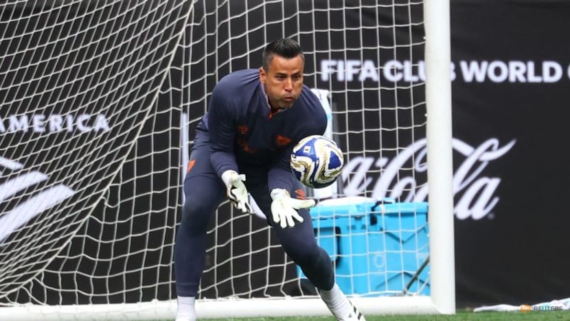 Fluminense keeper Fabio surpasses Shilton's record with 1,391st competitive appearance