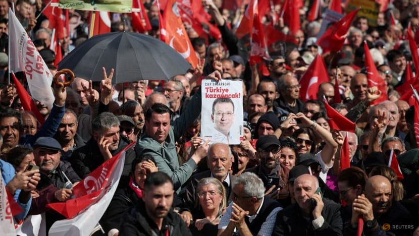 Large crowds rally in Istanbul over jailing of Erdogan's main rival