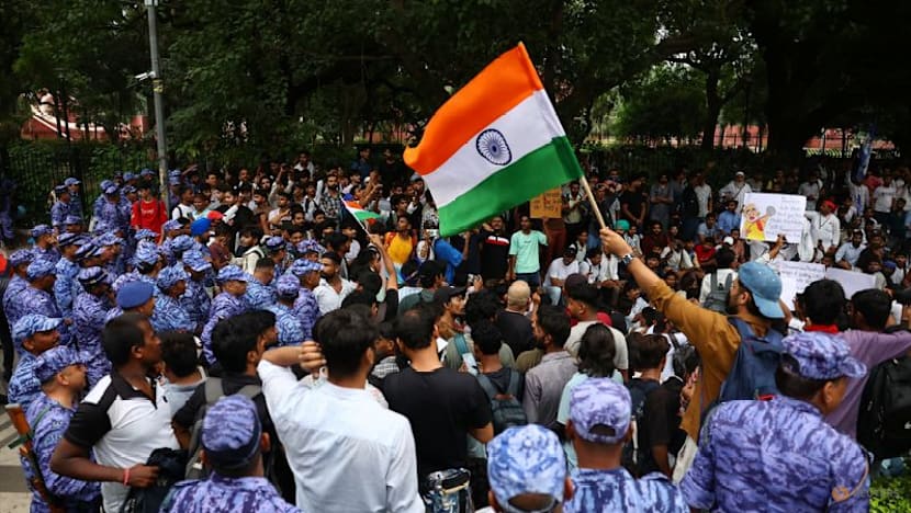 India's cockroach movement supporters gather to march despite police ban