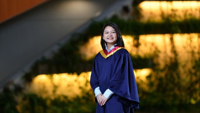 听力练习：南洋理工学院恢复实体毕业典礼