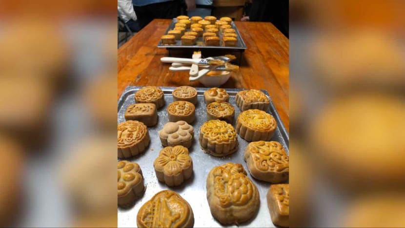 The moon’s dimming light: China sees lacklustre mooncake sales as consumers refuse to bite The moon’s dimming light: China sees lacklustre mooncake sales as consumers refuse to bite