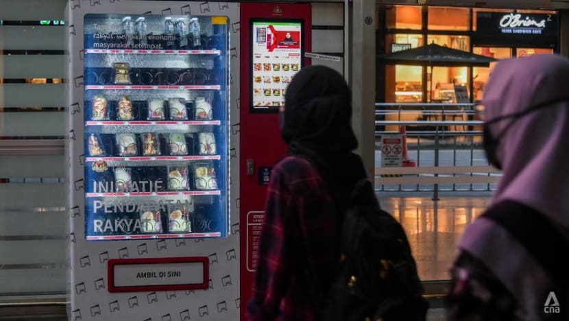In Malaysia, trading using vending machines a way for lower income group to avoid handouts 