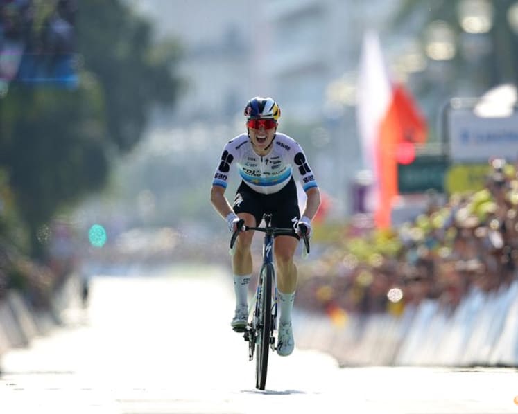 Vollering wins stage eight, takes Tour de France Femmes overall lead