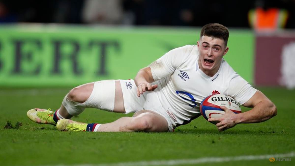 Teen sensation Caluori named in England squad for autumn matches