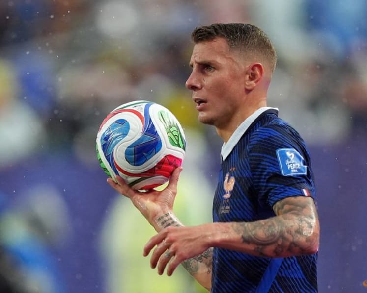 France reshuffle left flank against Sweden, Digne and Barcola start
