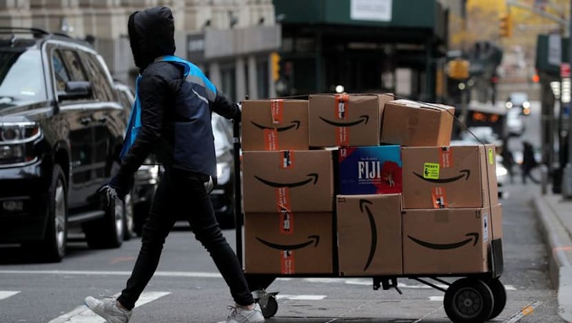 Amazon sees faster delivery speeds with hi-tech driver eyeglasses, AI