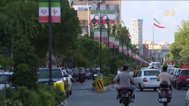 美军一架阿帕奇武装直升机 在霍尔木兹海峡坠毁 