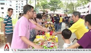 Volunteers make sure seniors, migrant workers are not left out of New Year festivities 