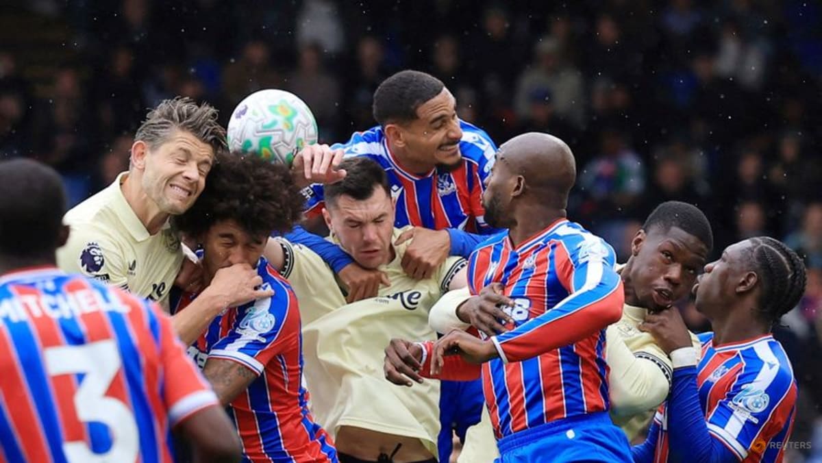 Everton's European hopes fade further, but Moyes not waving white flag