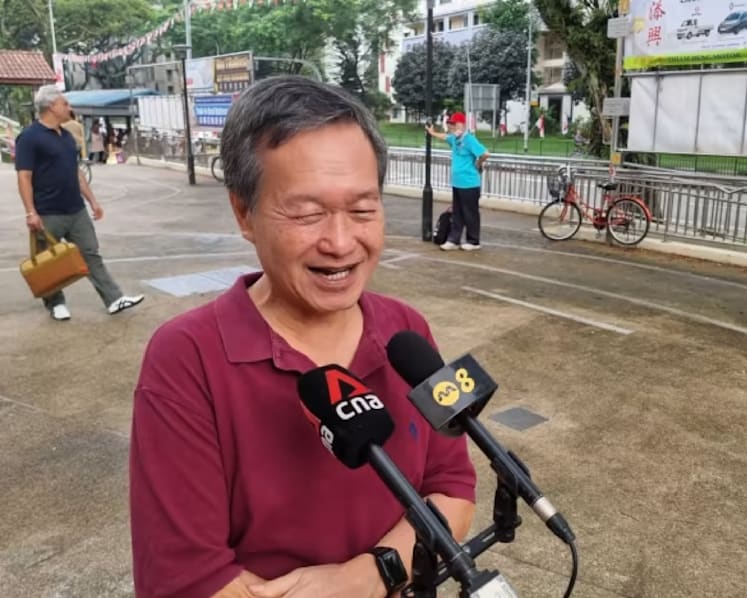 Presidential hopeful Tan Kin Lian hopes George Goh changes his mind about not stepping down if both qualify
