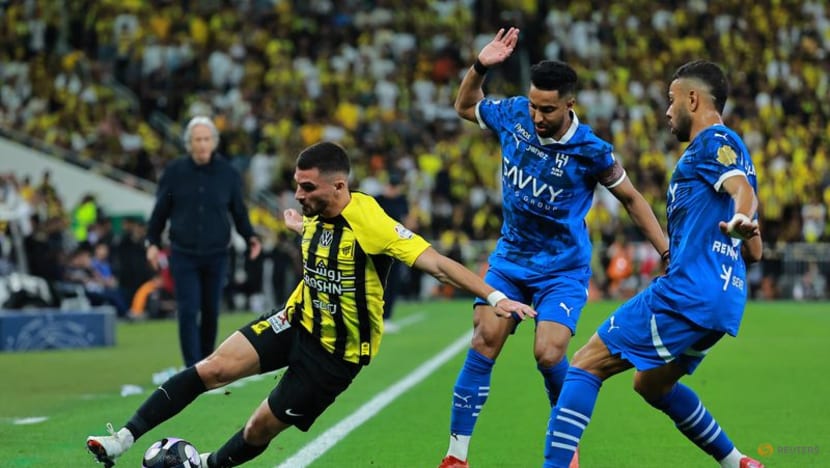 Benzema helps Ittihad secure 4-1 thrashing over title rivals Al-Hilal Benzema helps Ittihad secure 4-1 thrashing over title rivals Al-Hilal