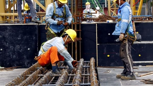 வெளிநாட்டு ஊழியர்களுக்கு அடிப்படைப் பராமரிப்பு மருந்தகங்கள்... விரைவில்