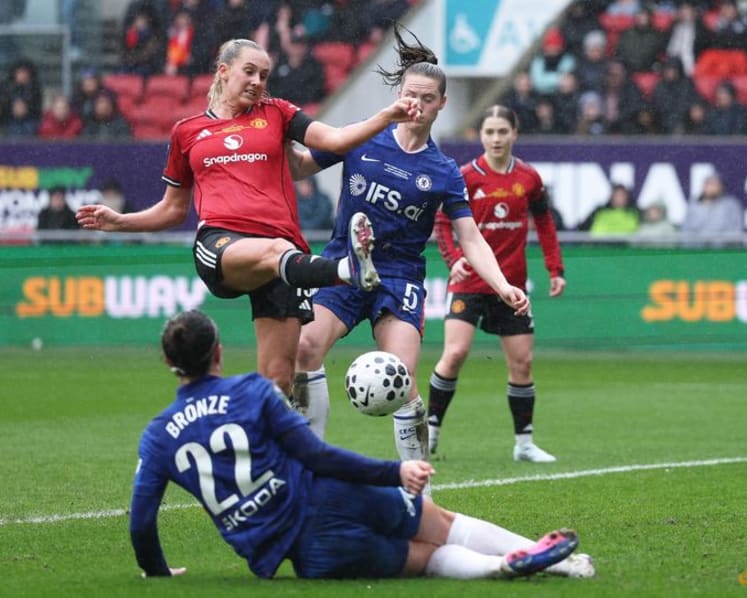 Electric James steers Chelsea to Women's League Cup final win over Manchester United