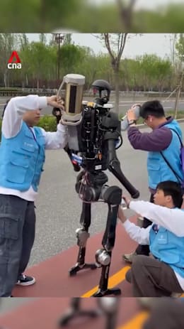 How humanoid robots refuel and cool down during a half marathon