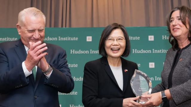指美国两机构允许蔡英文从事“台独”活动 中国采取反制措施