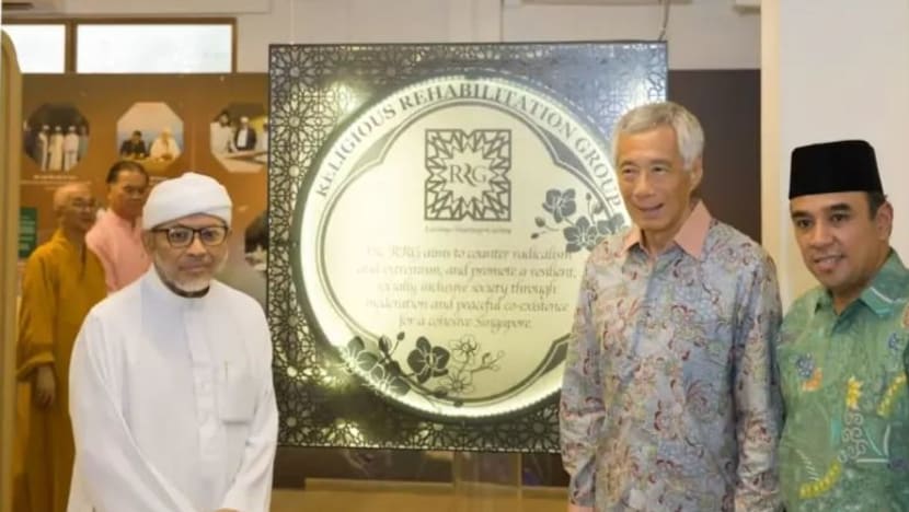 'Hampir 90%' warga SG terlibat kegiatan pengganasan berjaya kembali ke pangkuan masyarakat: PM Lee 'Hampir 90%' warga SG terlibat kegiatan pengganasan berjaya kembali ke pangkuan masyarakat: PM Lee