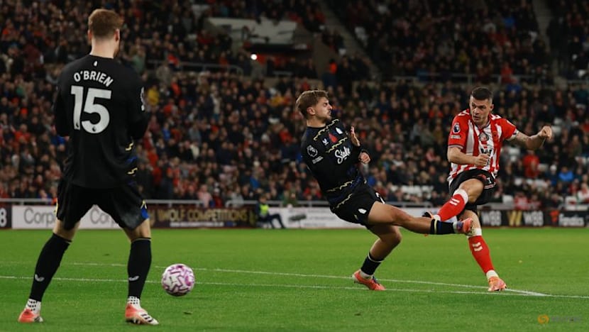 Sunderland's Xhaka earns draw after Ndiaye's stunner for Everton