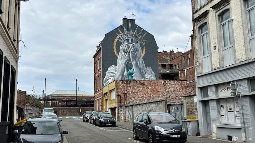 Thieves in France steal up to US$1.2 million in jewellery, police say