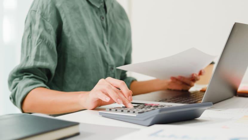 Woman in charge of payroll at HR company paid herself over S$119,000, gets jail Woman in charge of payroll at HR company paid herself over S$119,000, gets jail