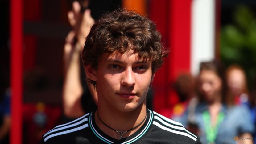 Antonelli brings school to the track for home F1 debut