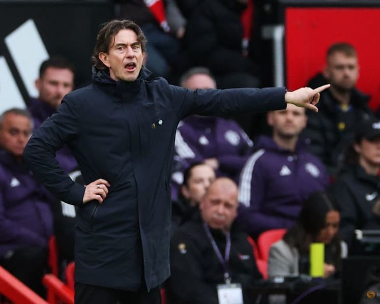 Spurs desperate for wins, says Frank, as relegation battle looms