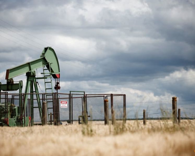 Oil slumps to 16-week low on US shutdown and possible OPEC+ plans