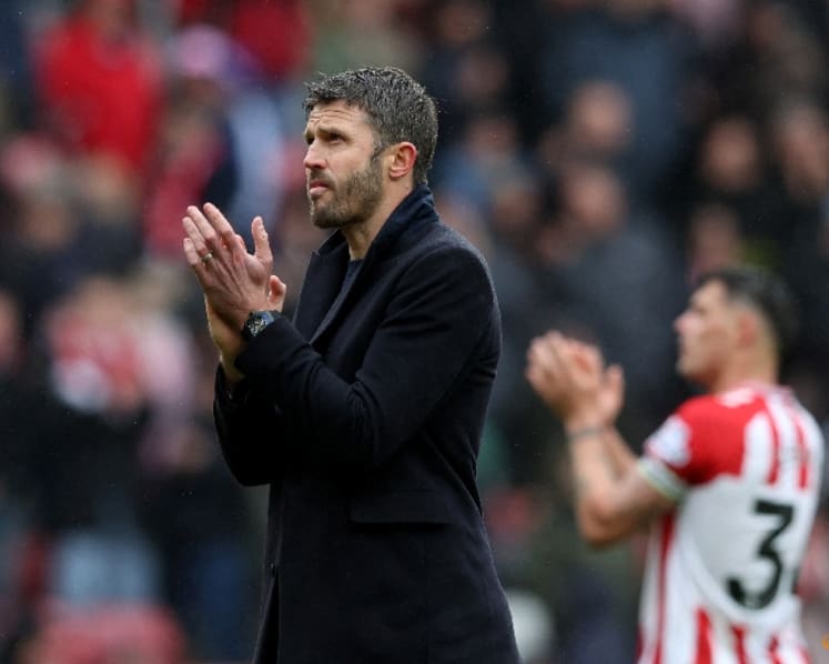 Michael Carrick given permanent deal as Manchester United manager