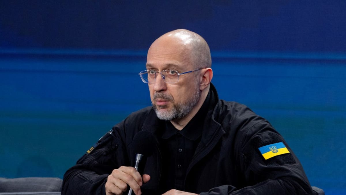 Ukraine pledges to hold out after US halts arms supplies Ukraine pledges to hold out after US halts arms supplies