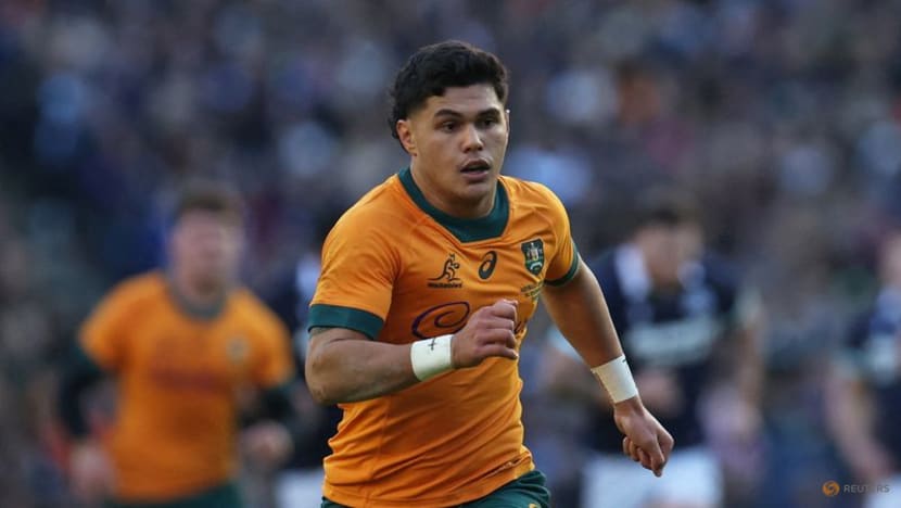 Wallabies flyhalf Lolesio to head overseas in 2026
