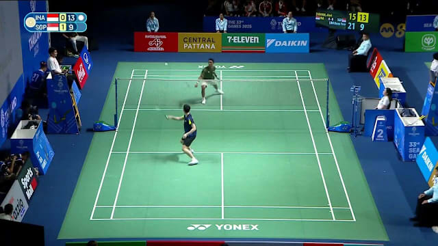 东运羽球新加坡女团夺铜 男团战印尼中