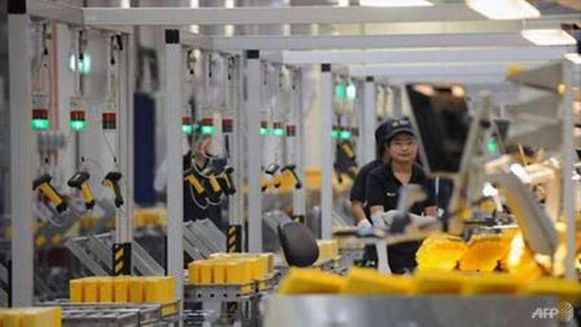 Hasil pengilangan S'pura naik 2.7% pada Disember Hasil pengilangan S'pura naik 2.7% pada Disember