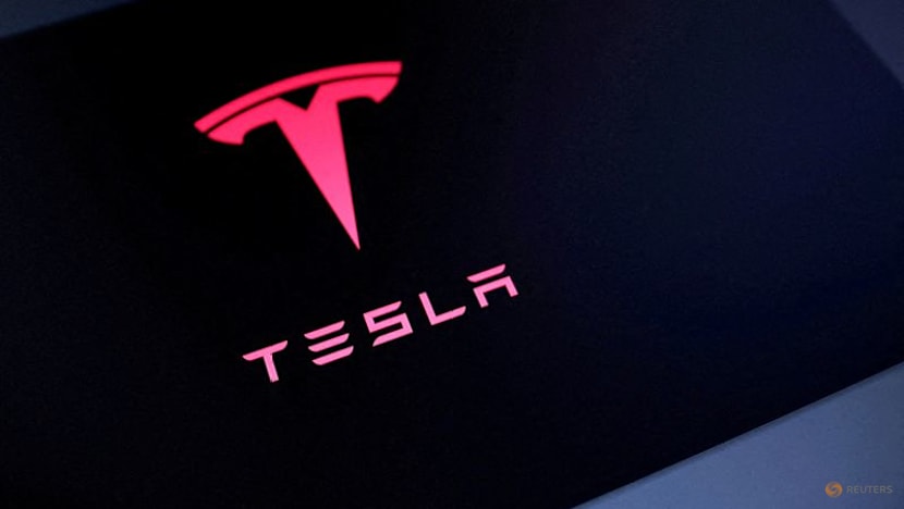 Wall St reacts to Musk's $1 trillion pay plan approval by Tesla investors