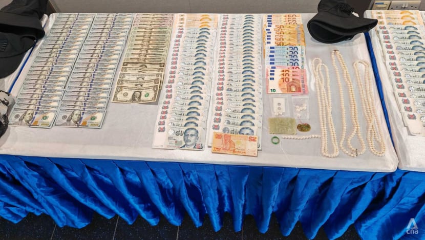 Three foreigners charged with breaking into Bukit Timah home, stealing S$684,800 in cash and items Three foreigners charged with breaking into Bukit Timah home, stealing S$684,800 in cash and items